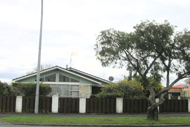 Photo of property in 24 Forest Lake Road, Forest Lake, Hamilton, 3200