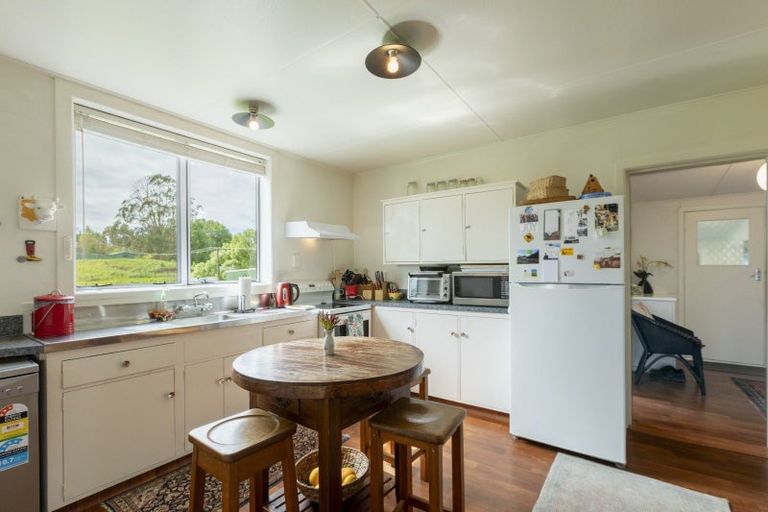 Photo of property in 664a Kairakau Road, Elsthorpe, 4295