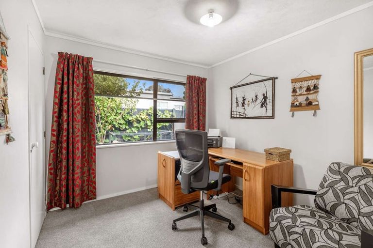 Photo of property in 2d Woodfield Avenue, Roslyn, Palmerston North, 4414