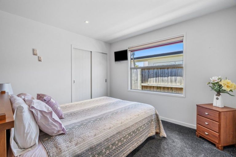 Photo of property in 22 Saint Pauls Drive, Brookfield, Tauranga, 3110