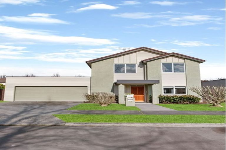 Photo of property in 2 Calumet Way, Takanini, 2112