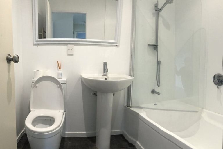 Photo of property in 24 Morere Street, Titahi Bay, Porirua, 5022