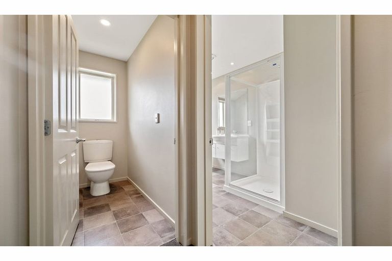 Photo of property in 402a Yaldhurst Road, Russley, Christchurch, 8042