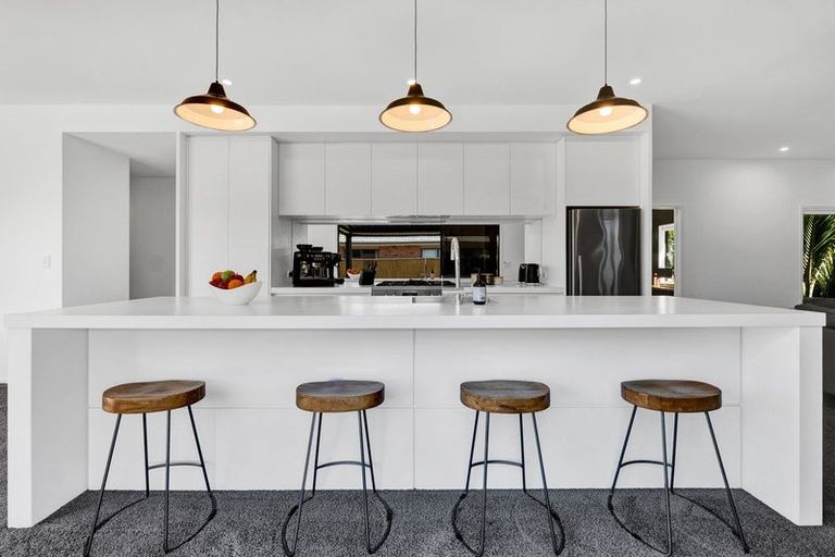 Photo of property in 507 Richmond Road, Lepperton, New Plymouth, 4373