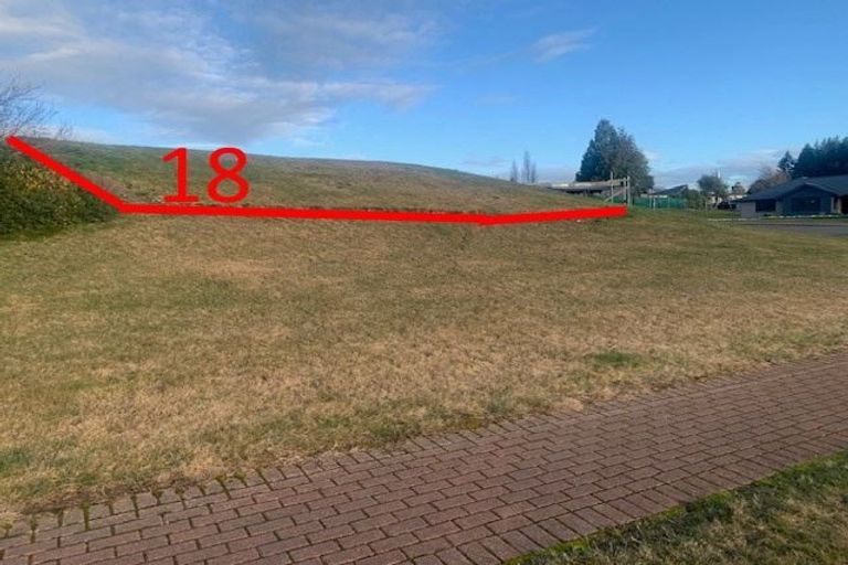 Photo of property in 18 Tawera Place, Te Anau, 9679