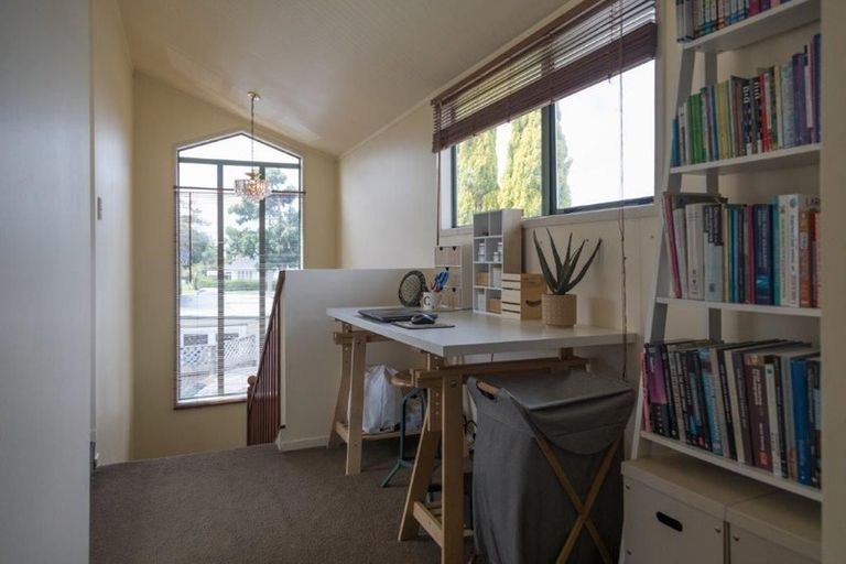 Photo of property in 630a Te Atatu Road, Te Atatu Peninsula, Auckland, 0610