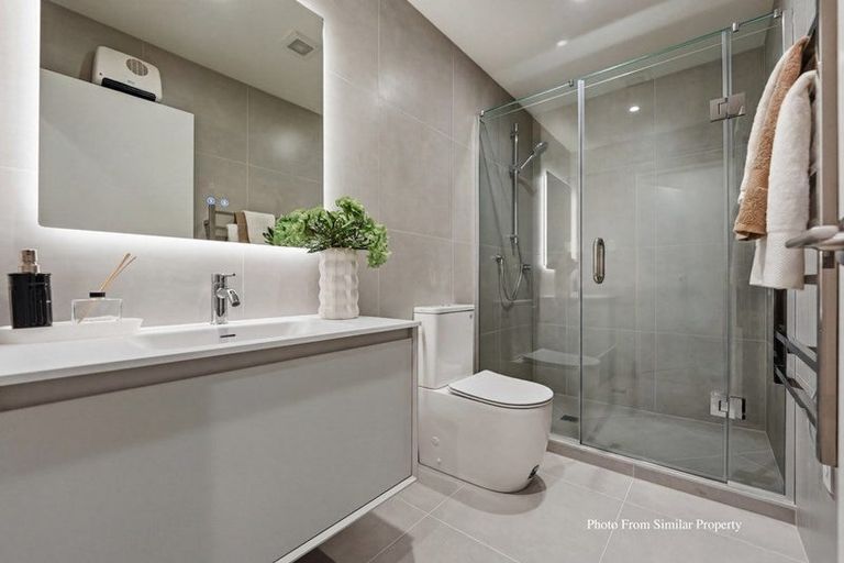 Photo of property in 74b Sycamore Drive, Sunnynook, Auckland, 0620