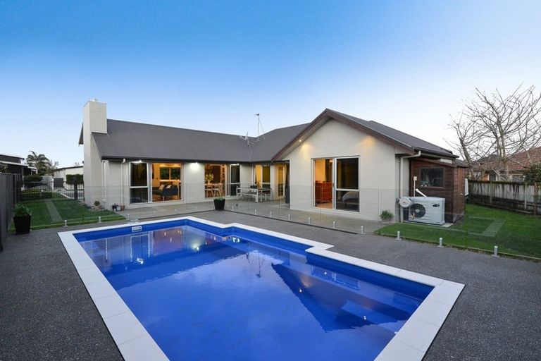 Photo of property in 26 The Esplanade, Huntington, Hamilton, 3210