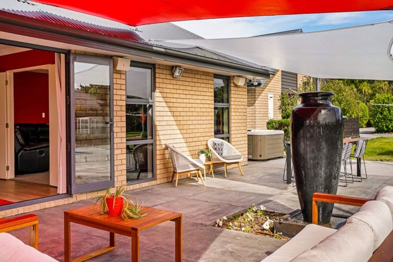 Photo of property in 12 Rossington Drive, West Melton, 7618