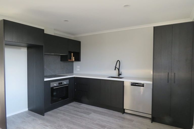 Photo of property in 2 Paapaka Way, Waiuku, 2123