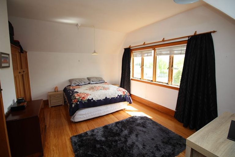 Photo of property in 5 Pukepapa Road, Marton, 4710