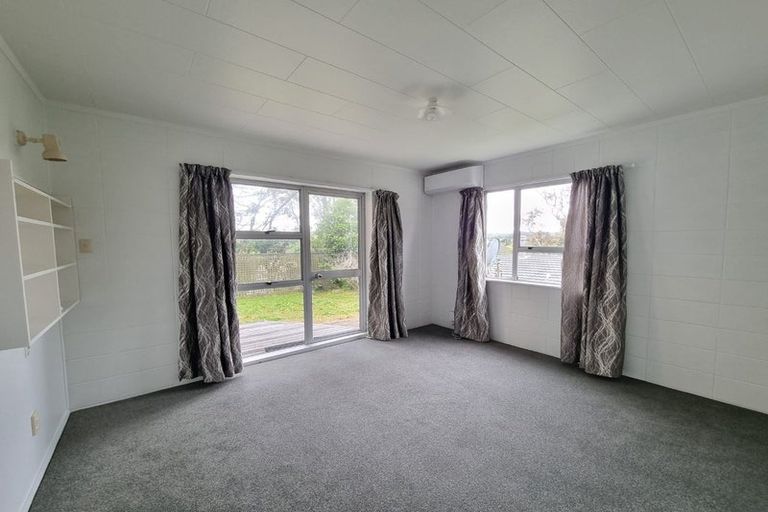 Photo of property in 37 Awatea Street, Ranui, Porirua, 5024