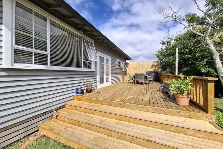Photo of property in 222 Frankley Road, Frankleigh Park, New Plymouth, 4310