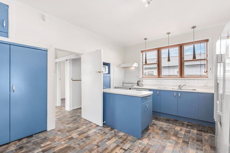 Photo of property in 3 Saint Ronans Avenue, Waterloo, Lower Hutt, 5011