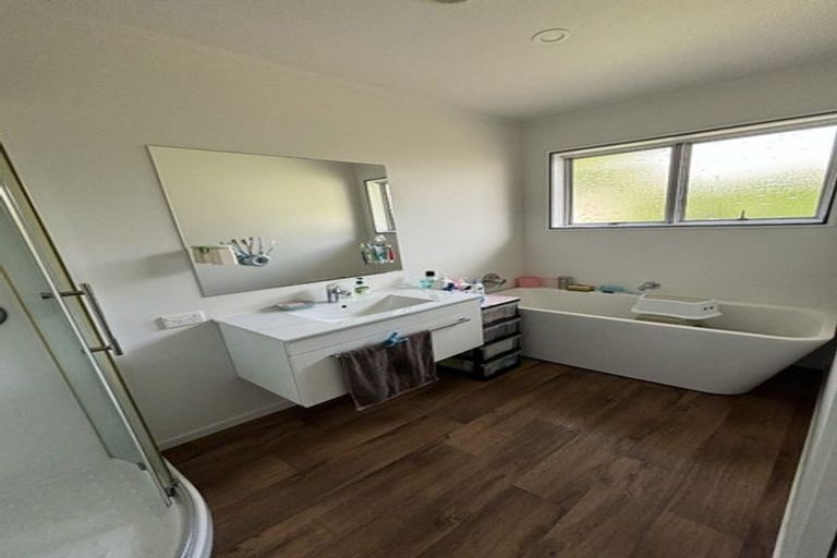 Photo of property in 1/6a Poseidon Place, Half Moon Bay, Auckland, 2012