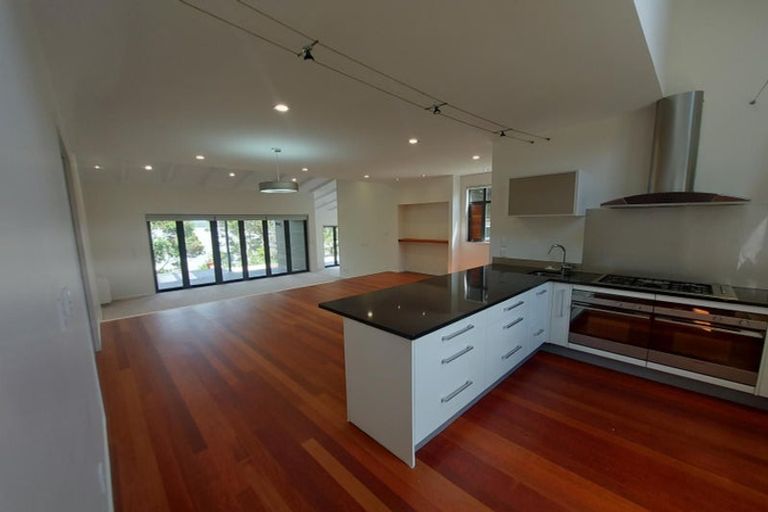 Photo of property in 68 Rame Road, Greenhithe, Auckland, 0632