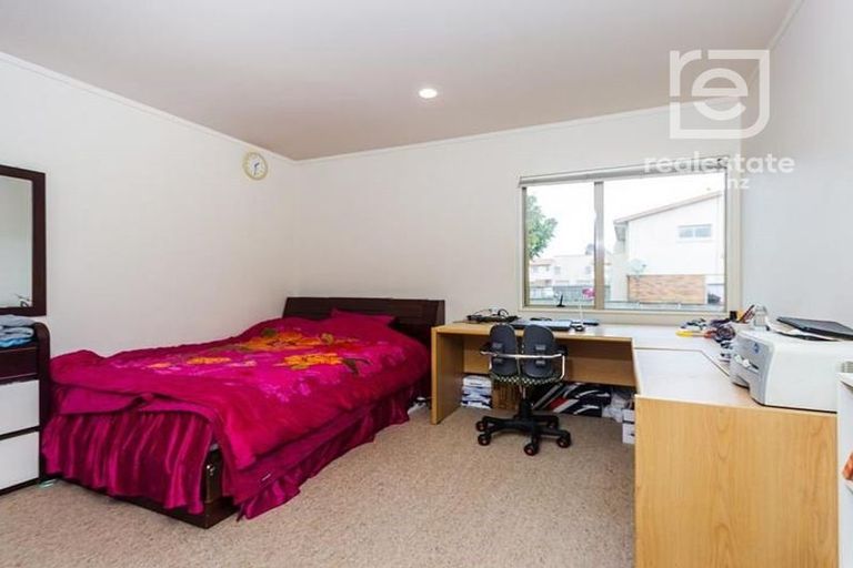Photo of property in 6 Gina Avenue, Ranui, Auckland, 0612