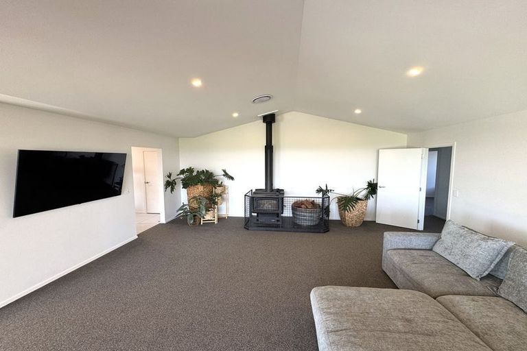 Photo of property in 12 Salcombe Street, Kaitangata, 9210