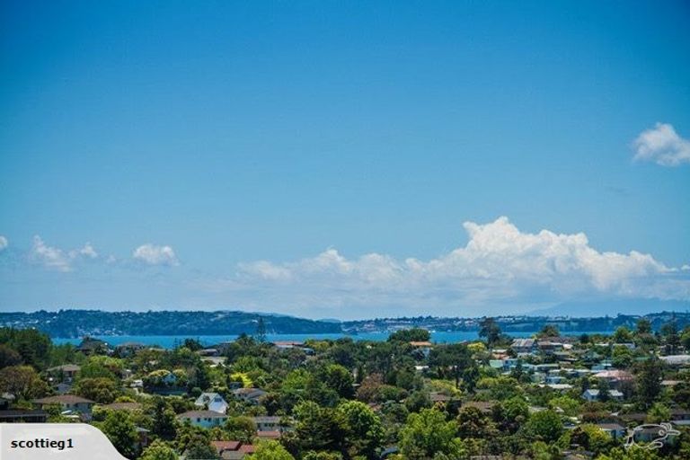 Photo of property in 63a Carlisle Road, Torbay, Auckland, 0630