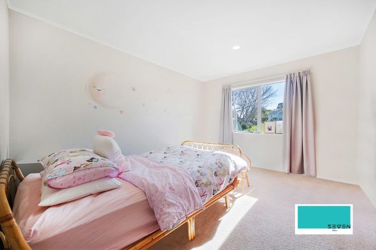 Photo of property in 56 Broomfields Road, Whitford, Howick, 2571