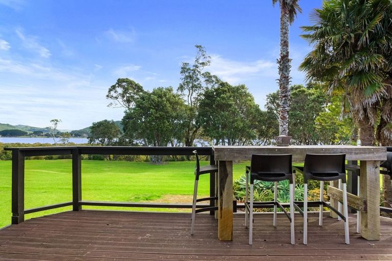 Photo of property in 65 Tangiteroria Lane, Pauanui, Hikuai, 3579