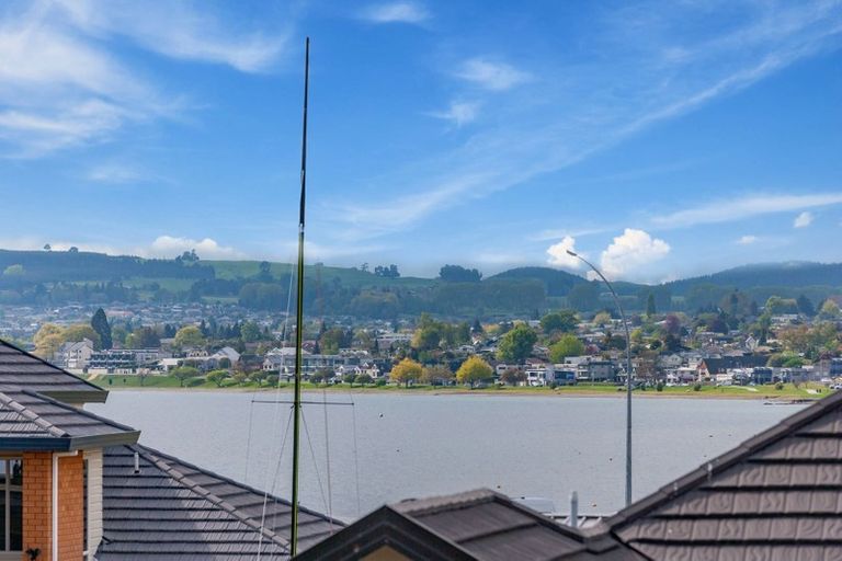 Photo of property in 3/15 Tremaine Avenue, Two Mile Bay, Taupo, 3330