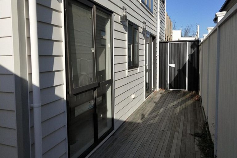 Photo of property in 230a Sunset Road, Windsor Park, Auckland, 0632