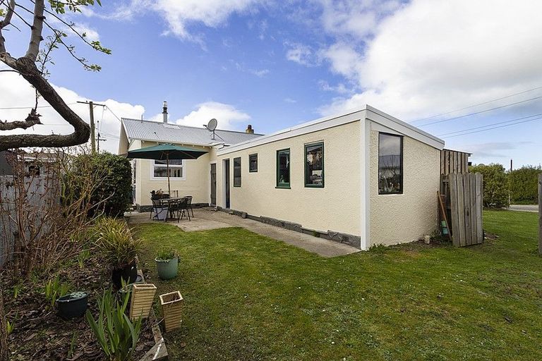 Photo of property in 24 Lune Street, South Hill, Oamaru, 9400