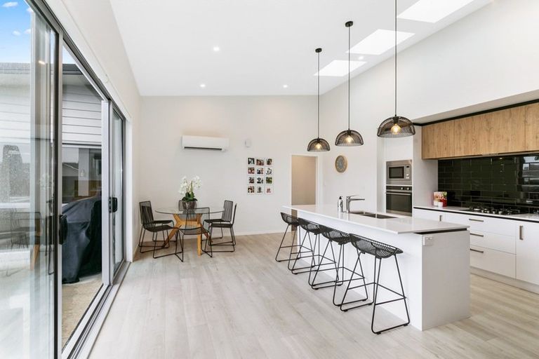 Photo of property in 4 Hopkirk Avenue, Wallaceville, Upper Hutt, 5018