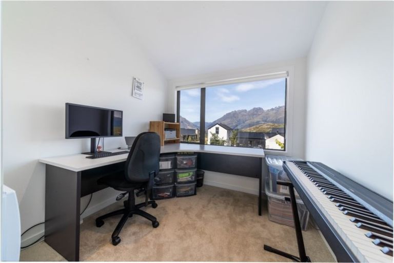 Photo of property in 6 Polperro Court, Jacks Point, Queenstown, 9371