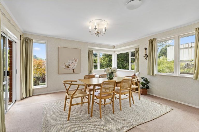 Photo of property in 24 Larsen Crescent, Tawa, Wellington, 5028