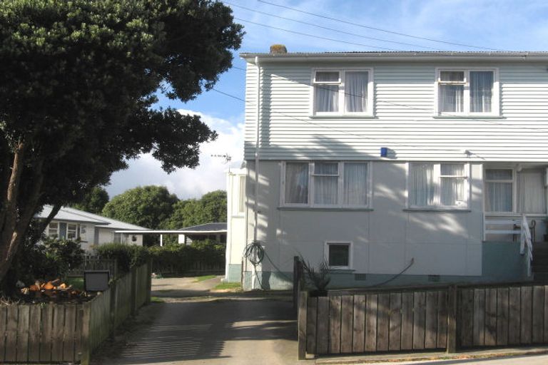 Photo of property in 31-37 Hereford Street, Cannons Creek, Porirua, 5024