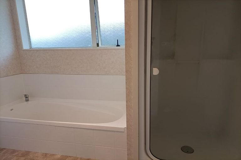 Photo of property in 7a Collie Road, Pukekohe, 2120