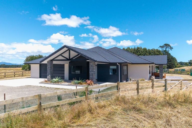 Photo of property in 947 Koputaroa Road, Koputaroa, Levin, 5575