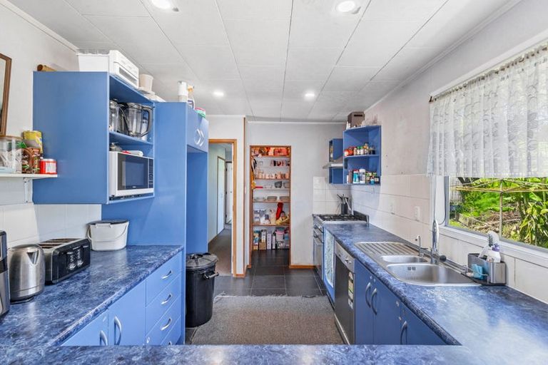 Photo of property in 60 Forest Hill Road, Henderson, Auckland, 0612