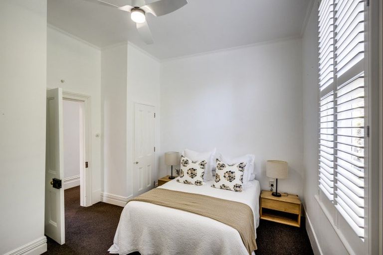 Photo of property in 12 Hadfield Terrace, Bluff Hill, Napier, 4110