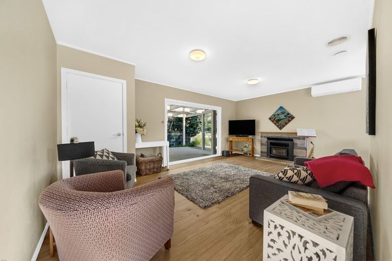 Photo of property in 107 Birkdale Road, Birkdale, Auckland, 0626