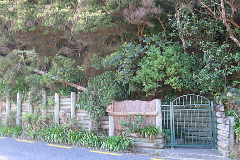 Photo of property in 42 Cluny Road, Plimmerton, Porirua, 5026