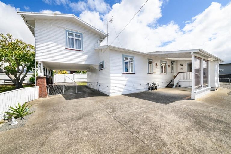 Photo of property in 9 Maunder Street, Marton, 4710