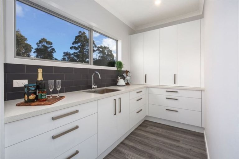 Photo of property in 9 Breakwater Way, Whitby, Porirua, 5024