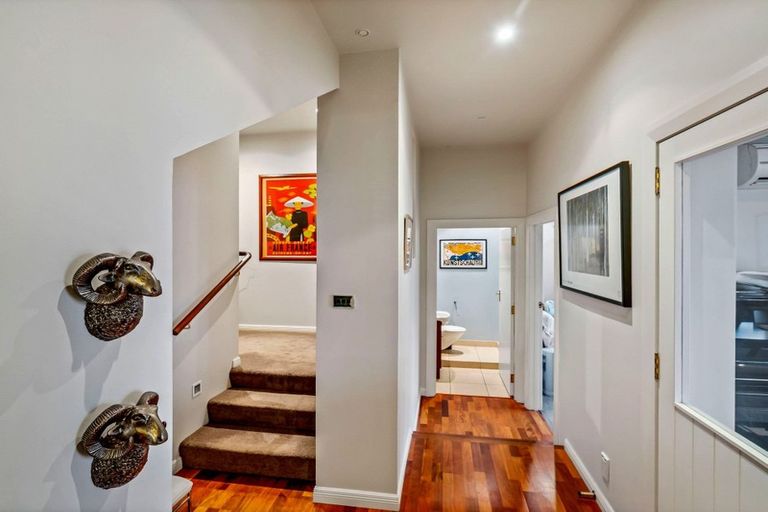 Photo of property in 28 Main Road, Mount Pleasant, Christchurch, 8081