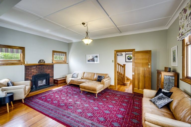 Photo of property in 11a Colenso Avenue, Hospital Hill, Napier, 4110