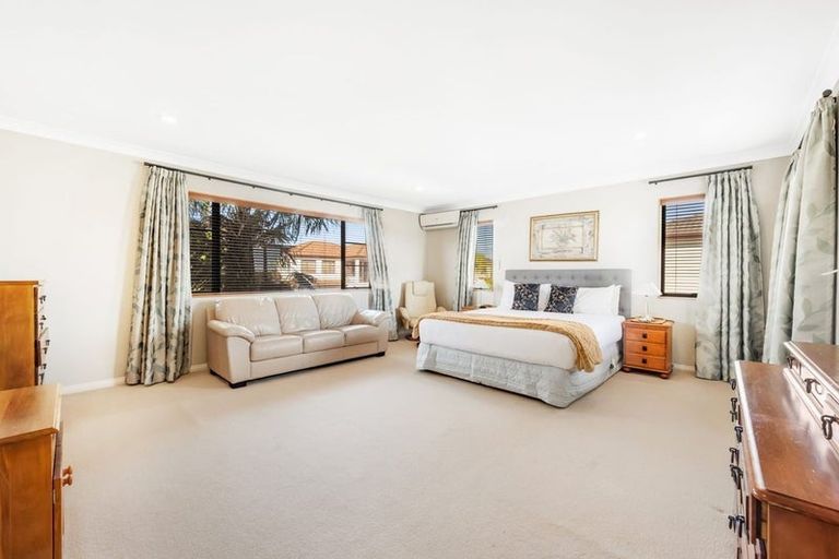 Photo of property in 6 Cherrywood Crescent, Northpark, Auckland, 2013