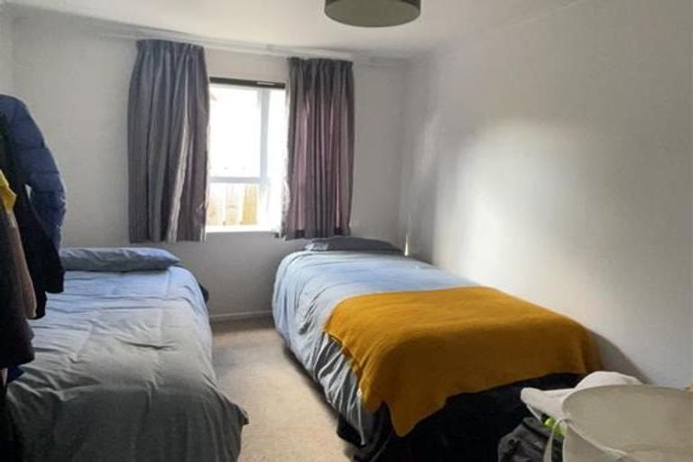 Photo of property in 32 Abbotleigh Avenue, Te Atatu Peninsula, Auckland, 0610