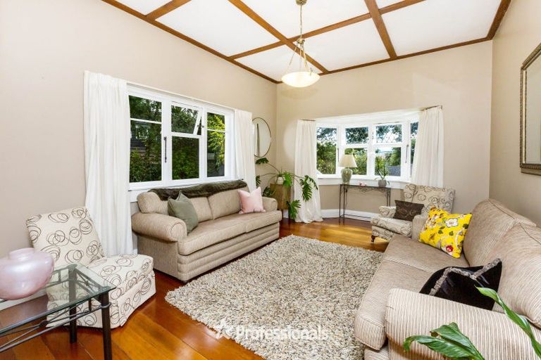 Photo of property in 30 Gloucester Street, Silverstream, Upper Hutt, 5019
