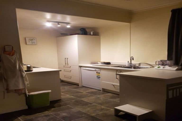 Photo of property in 3 Stone Street, Kenmure, Dunedin, 9011