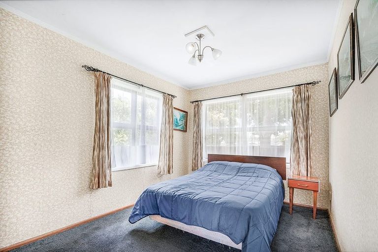 Photo of property in 37 Pollen Crescent, Melville, Hamilton, 3206