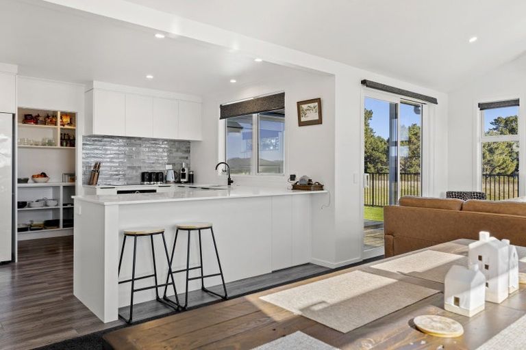 Photo of property in 40 Maru Terrace, Wharewaka, Taupo, 3330