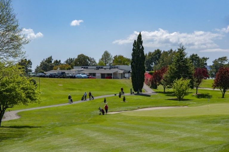 Photo of property in 100 Hamurana Road, Omokoroa, 3114