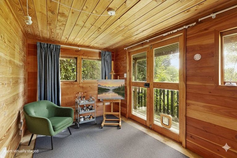 Photo of property in 6 Muri Road, Pukerua Bay, 5026